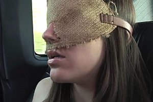 欧美极品另类小骚货zoo兽奸