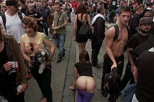 日本丰满白嫩屁股69xx